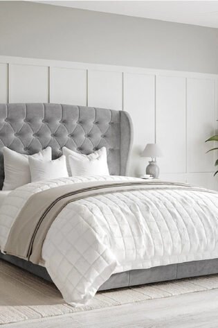 Button Tufted Upholstered Headboard Bed